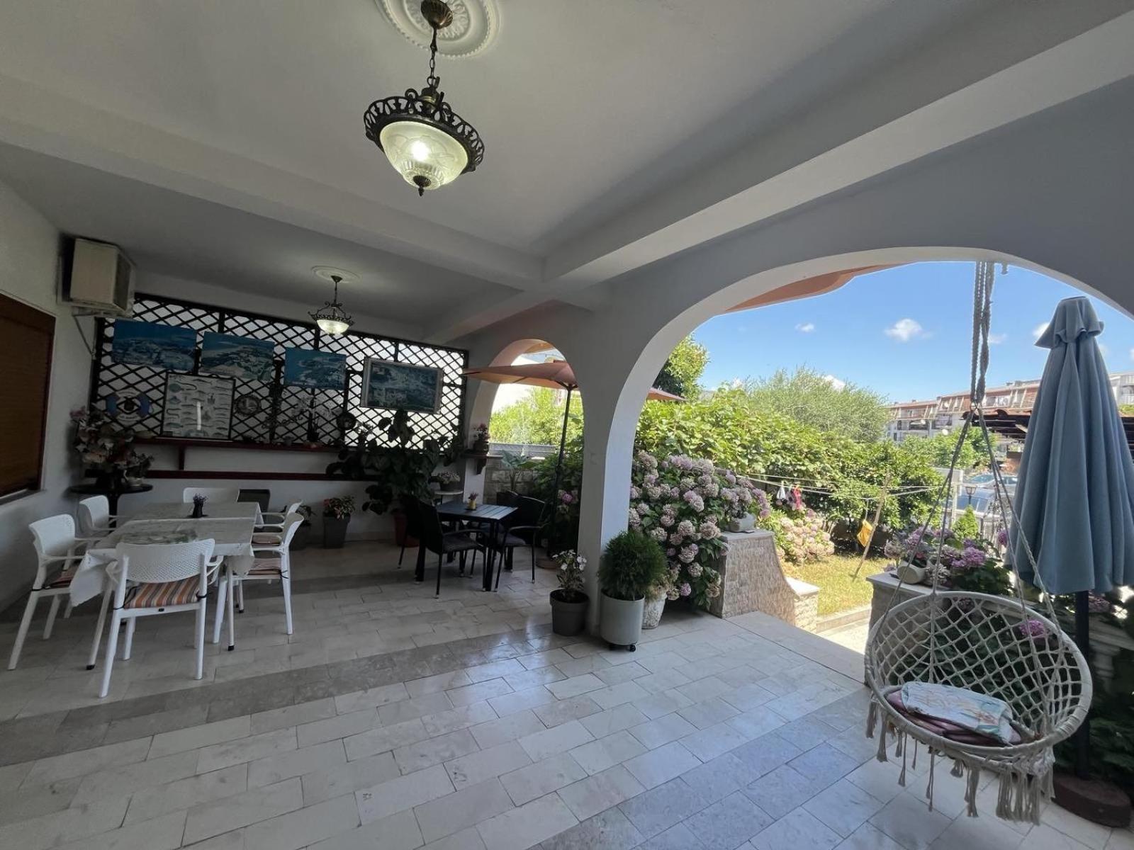 Studio Rooms Moncherie Ulcinj Esterno foto
