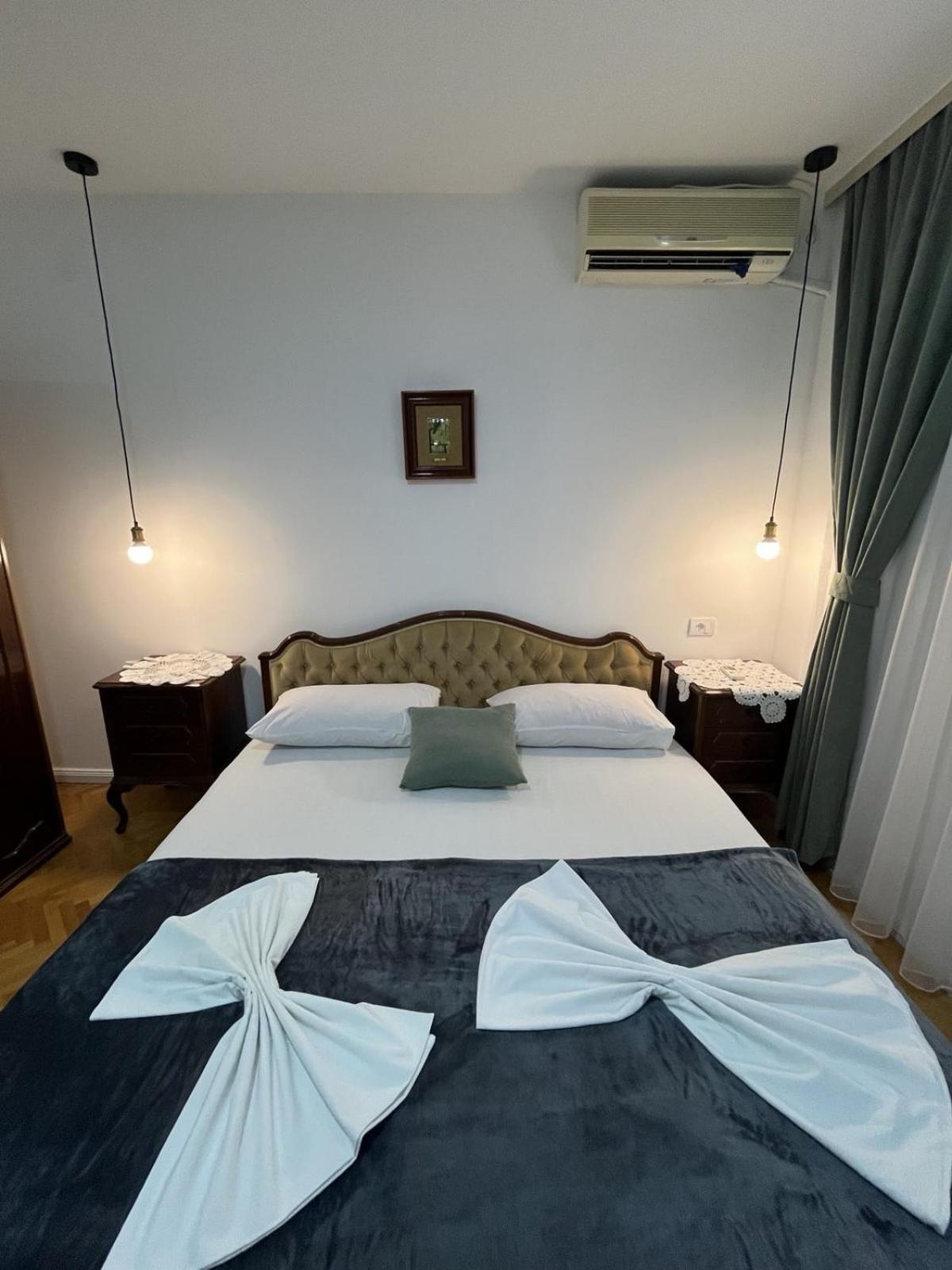 Studio Rooms Moncherie Ulcinj Esterno foto