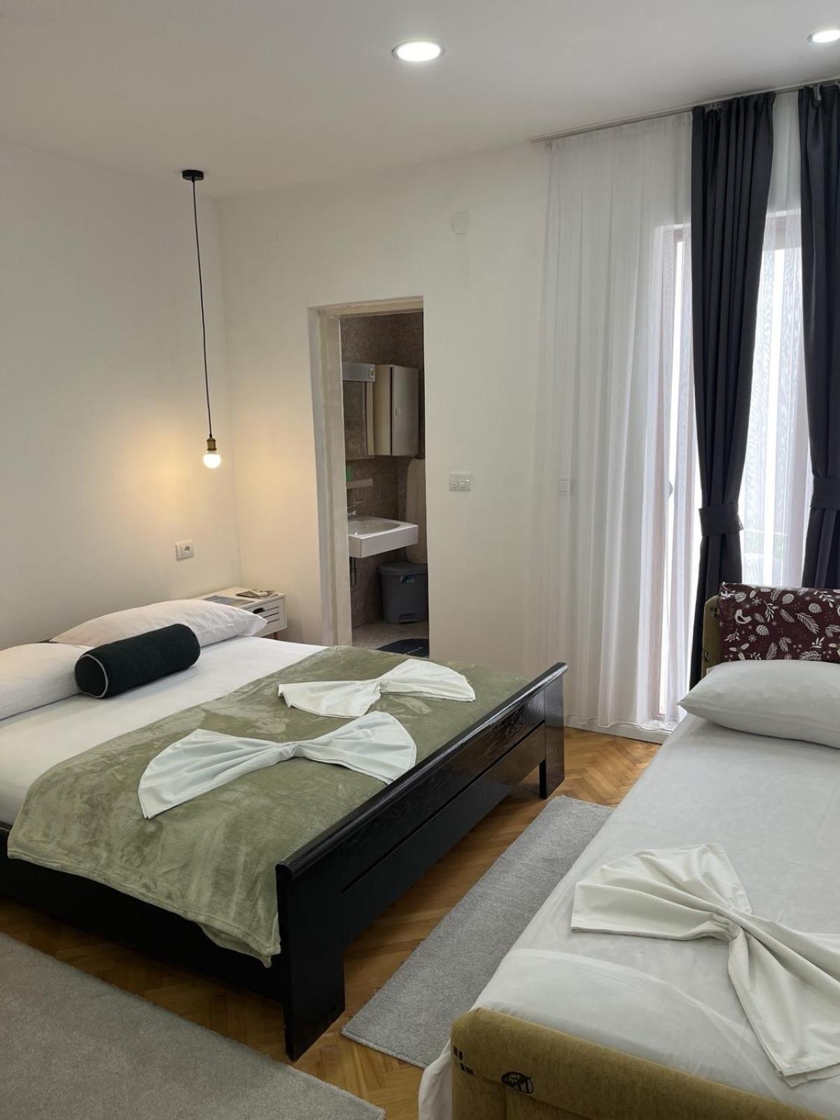 Studio Rooms Moncherie Ulcinj Esterno foto