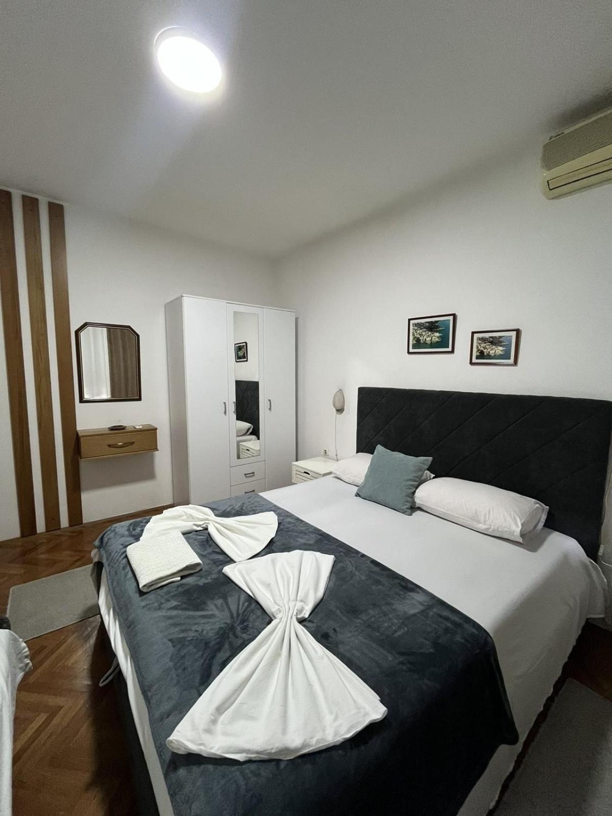 Studio Rooms Moncherie Ulcinj Esterno foto