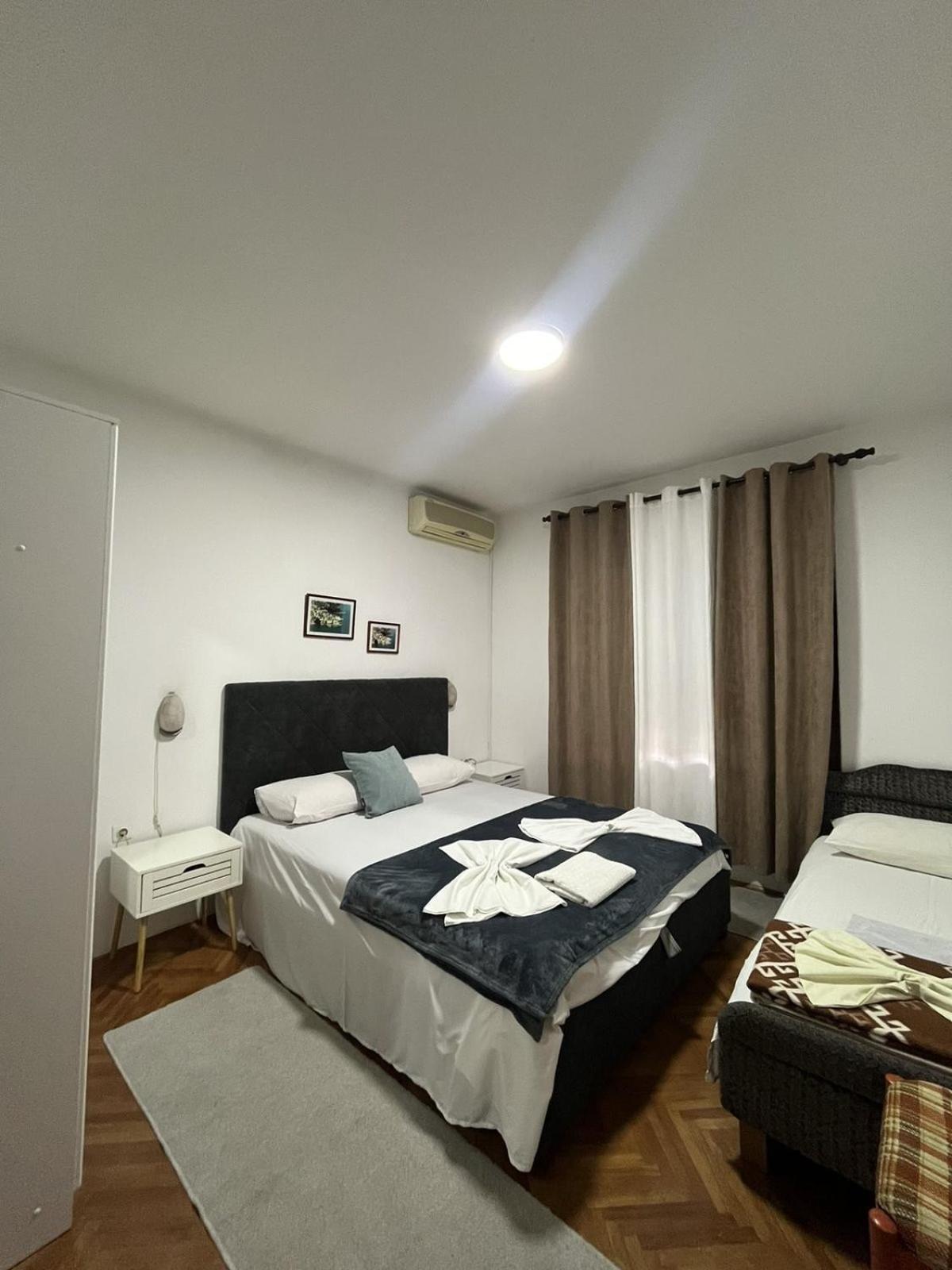 Studio Rooms Moncherie Ulcinj Esterno foto